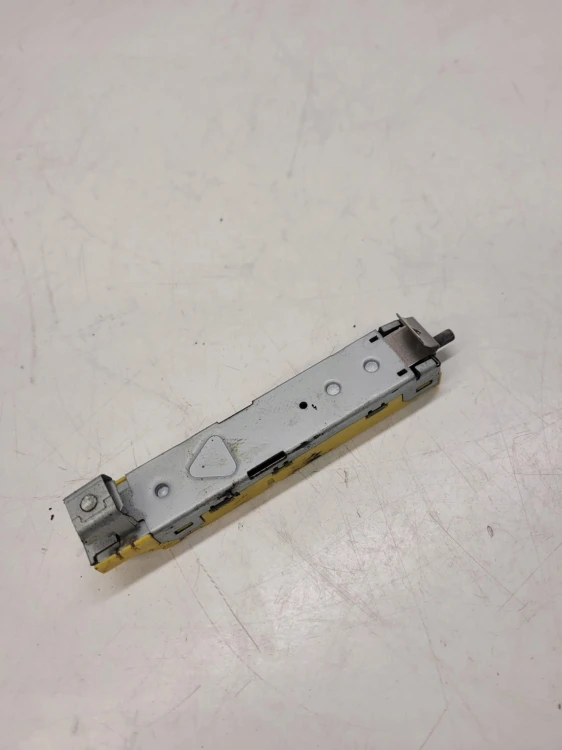 WZMACNIACZ ANTENOWY AUDI Q7 4M 4M0035225D