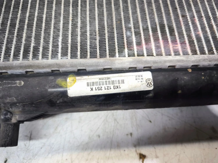 CHŁODNICA WODY AUDI A3 8P VOLKSWAGEN SEAT SKODA 1K0121251K