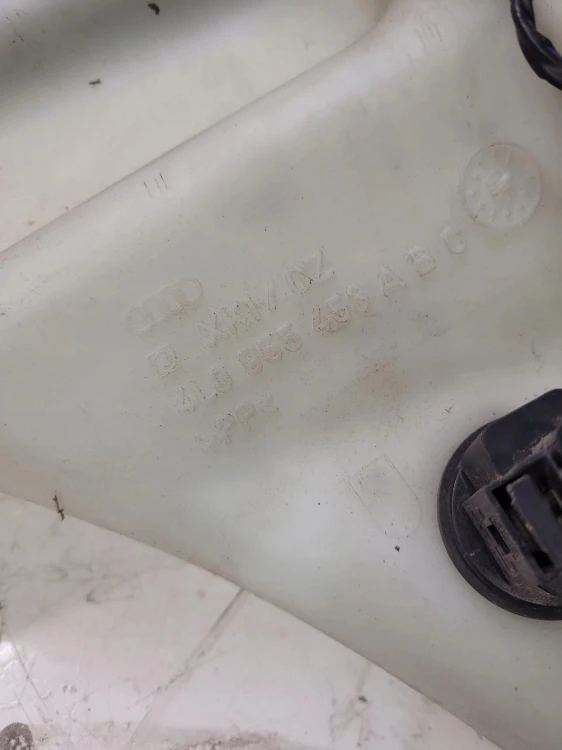 ZBIORNIK SPRYSKIWACZY AUDI Q7 LIFT 4L0955453A