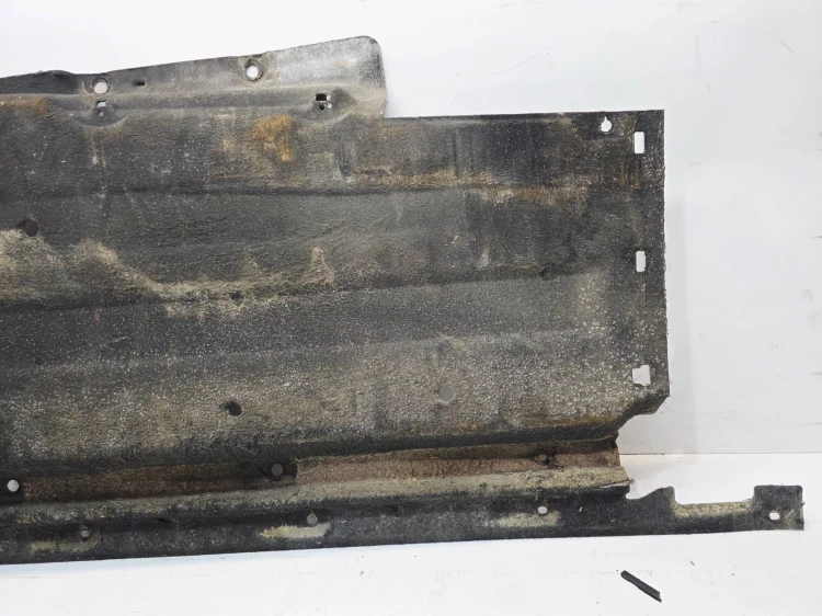OSŁONA PŁYTA PODWOZIA LEWA DUŻA AUDI Q5 8R LIFT 8R0825207E 6/26