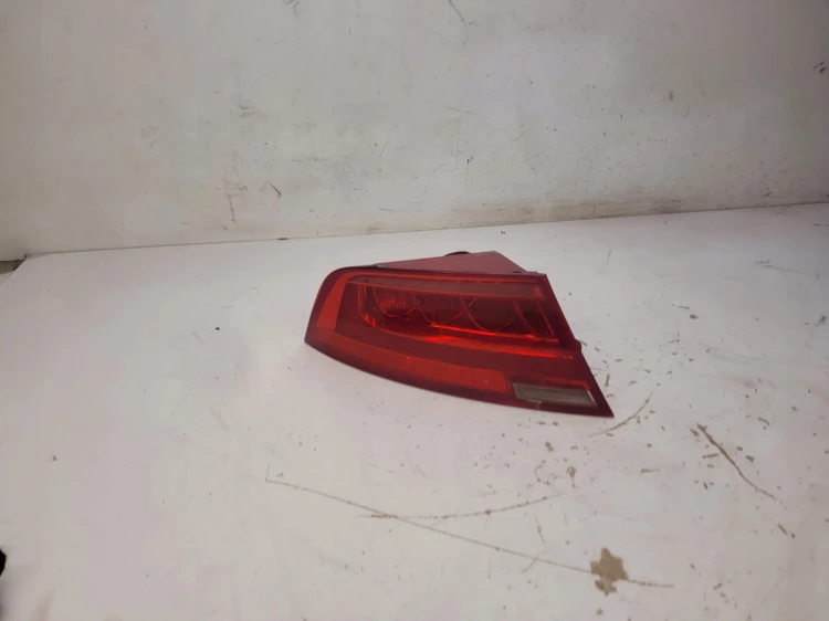 LAMPA LEWY TYŁ W BŁOTNIK LED AUDI A7 4G8945095
