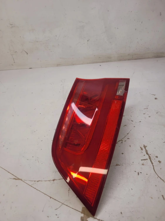 LAMPA LEWY TYŁ W BŁOTNIK LED AUDI A7 4G8945095
