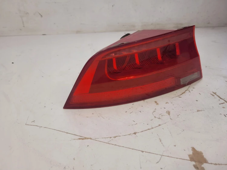 LAMPA LEWY TYŁ W BŁOTNIK LED AUDI A7 4G8945095