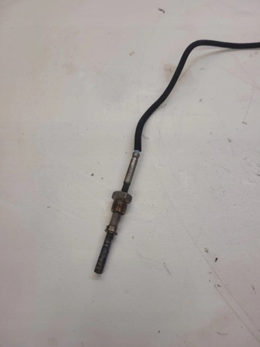 CZUJNIK TEMPERATURY SPALIN AUDI VW 059906088AT