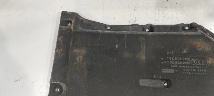 OSŁONA PODWOZIA LEWA DUŻA AUDI A4 B9 A5 8W 8W0825207A