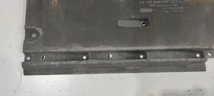 OSŁONA PODWOZIA LEWA DUŻA AUDI A4 B9 A5 8W 8W0825207A