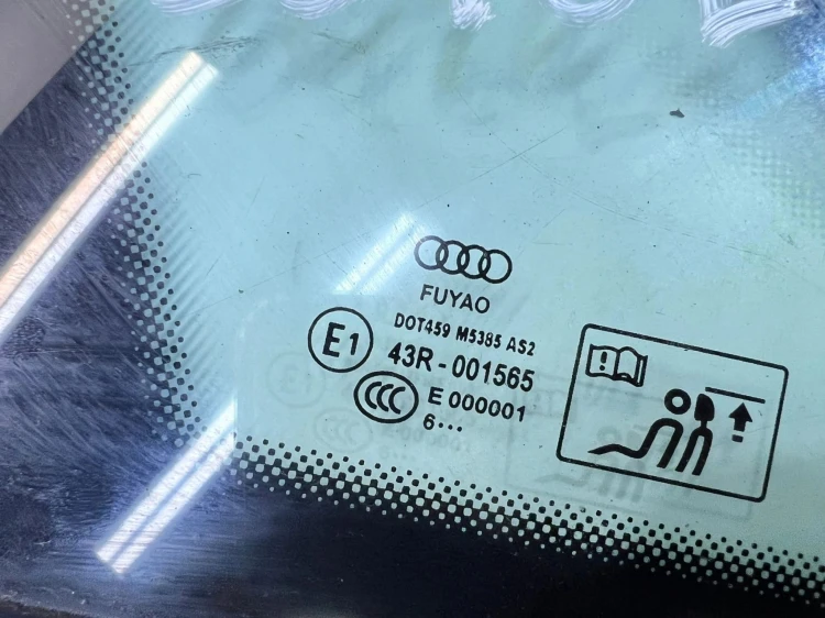 SZYBA KAROSERYJNA LEWY TYŁ AUDI A4 B9 SEDAN 8W5845297 2016R