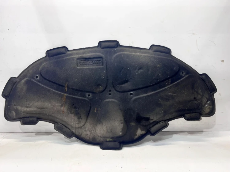 WYGŁUSZENIE MASKI AUDI A6 C7 4G0863825
