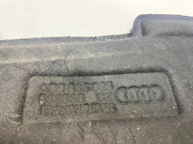 WYGŁUSZENIE MASKI AUDI A6 C7 4G0863825