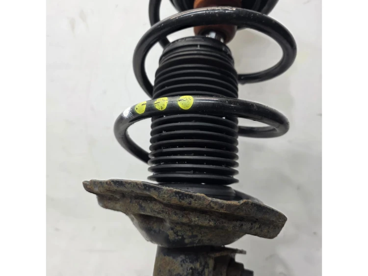 ZWROTNICA LEWA KOMPLET AUDI A3 8V VW SEAT SKODA 5Q0413023CP 5Q0407151J R*8*