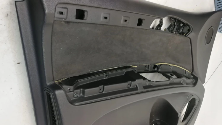 BOCZEK DRZWI LEWY PRZÓD AUDI Q7 ALCANTARA 4L1