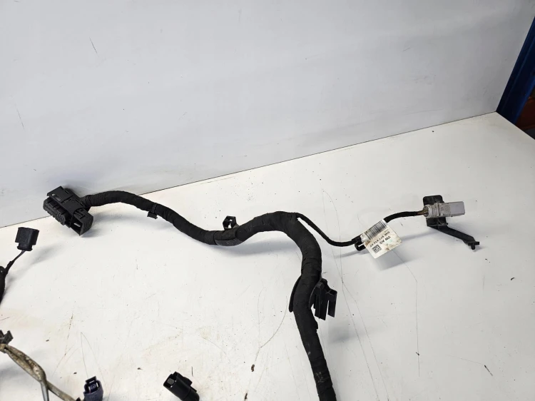 WIĄZKA SILNIKA AUDI A3 8V VW SEAT SKODA 04E971612EF 1.4 TFSI