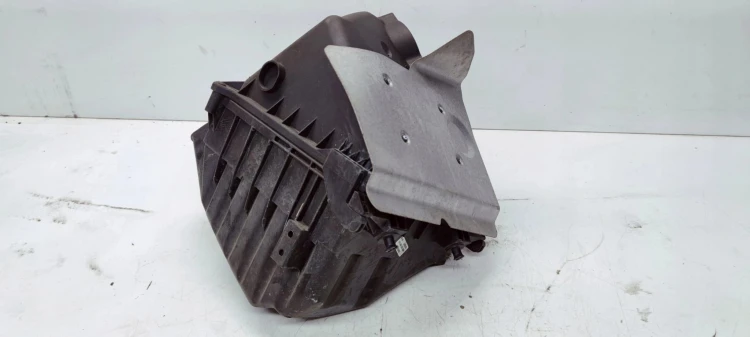 OBUDOWA FILTRA POWIETRZA AUDI A4 B6 B7 2.0 ALT 06B133835DD