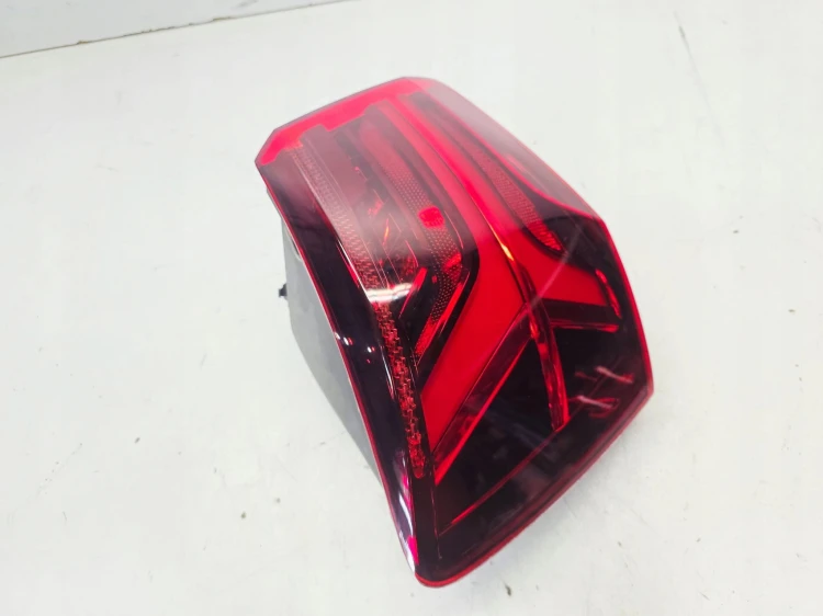 LAMPA LEWY TYŁ LED W BŁOTNIK AUDI A6 C7 LIFT AVANT 4G9945095E