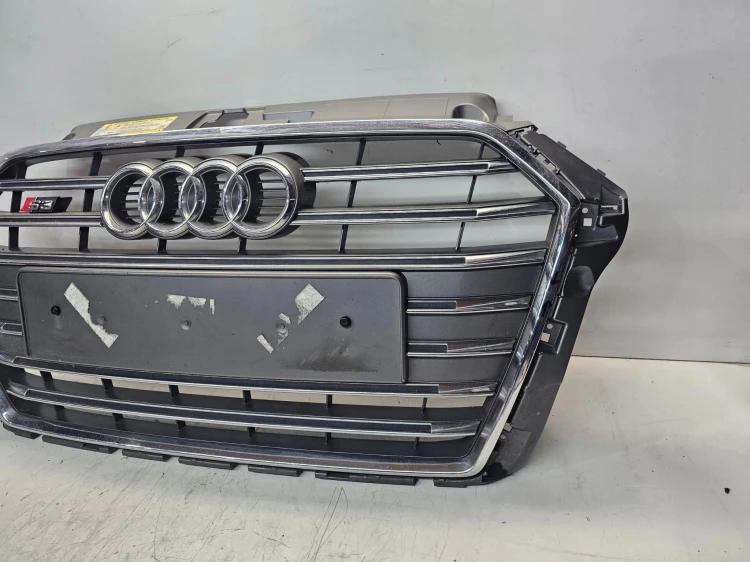 GRILL ATRAPA CHŁODNICY AUDI S3 A3 8V 8V3853651AC