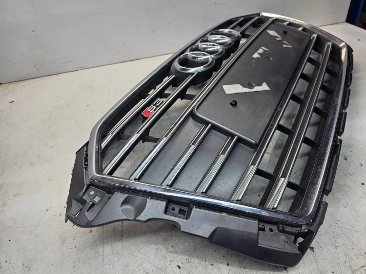 GRILL ATRAPA CHŁODNICY AUDI S3 A3 8V 8V3853651AC