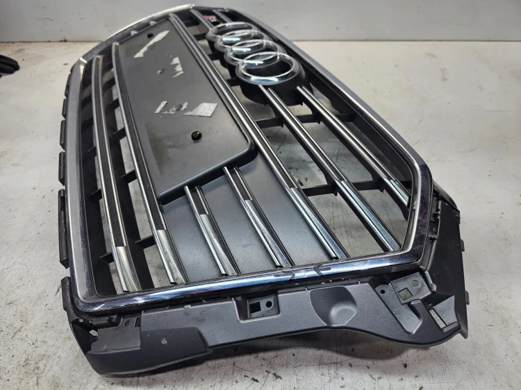 GRILL ATRAPA CHŁODNICY AUDI S3 A3 8V 8V3853651AC