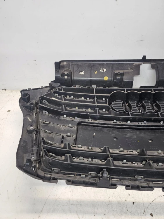 GRILL ATRAPA CHŁODNICY AUDI S3 A3 8V 8V3853651AC