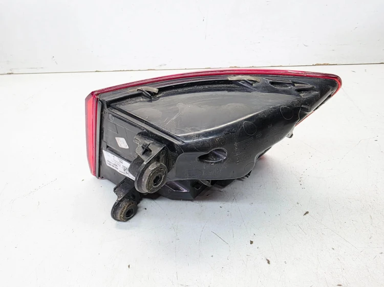LAMPA LEWY TYŁ LED W BŁOTNIK AUDI A6 C7 LIFT AVANT 4G9945095E