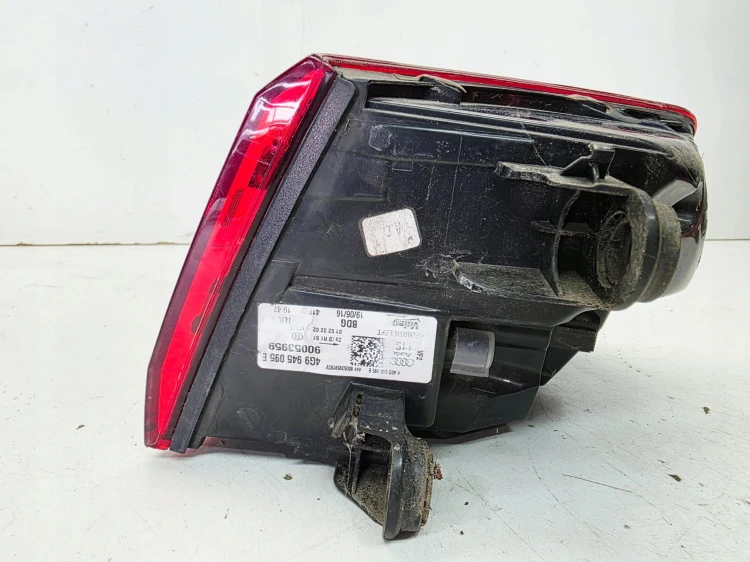 LAMPA LEWY TYŁ LED W BŁOTNIK AUDI A6 C7 LIFT AVANT 4G9945095E
