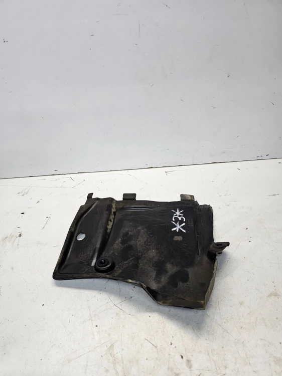 OSŁONA PODWOZIA PRZÓD AUDI A4 B9 8W0825202 *3*