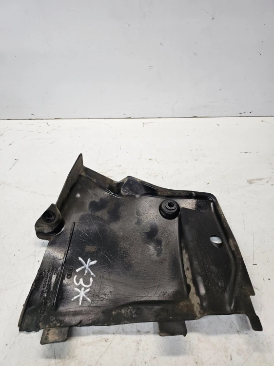 OSŁONA PODWOZIA PRZÓD AUDI A4 B9 8W0825202 *3*