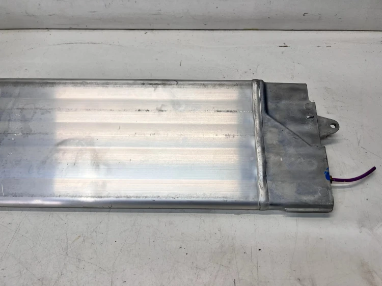 ZBIORNIK POWIETRZA ZAWIESZENIA AUDI A6 C6 4F0616203B