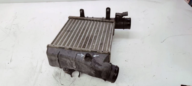 CHŁODNICA INTERCOOLER AUDI A4 B7 8E0145805AA