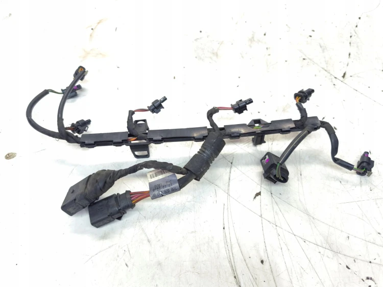 WIĄZKA WTRYSKÓW PALIWA AUDI VOLKSWAGEN SEAT SKODA 1.8 TFSI TSI 06L971627B