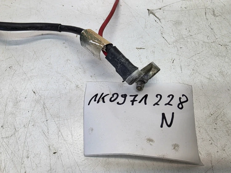 PRZEWÓD KABEL PLUSOWY AKUMULATORA AUDI A3 8P 1.4 TFSI 1K0971228N