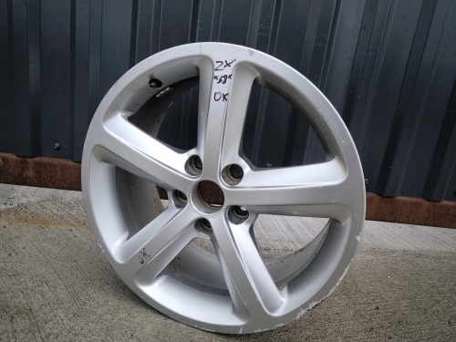 FELGA ALUMINIOWA AUDI A3 A4 A6 VW SKODA7.5J R17 ET43 8E0601025AQ Z*58* OK