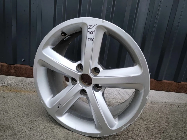 FELGA ALUMINIOWA AUDI A3 A4 A6 VW SKODA7.5J R17 ET43 8E0601025AQ Z*58* OK