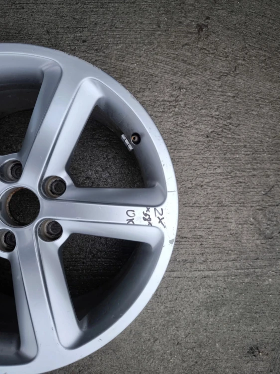 FELGA ALUMINIOWA AUDI A3 A4 A6 VW SKODA7.5J R17 ET43 8E0601025AQ Z*58* OK