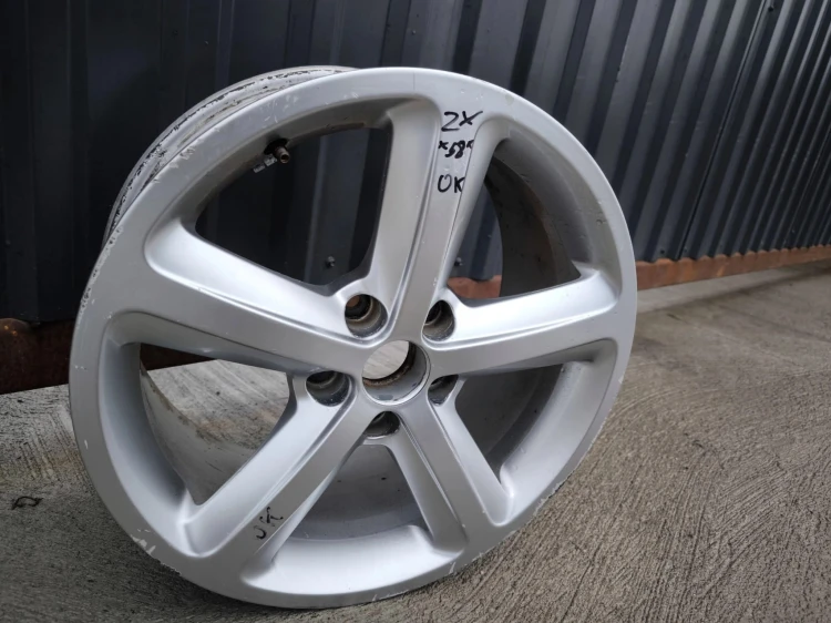 FELGA ALUMINIOWA AUDI A3 A4 A6 VW SKODA7.5J R17 ET43 8E0601025AQ Z*58* OK