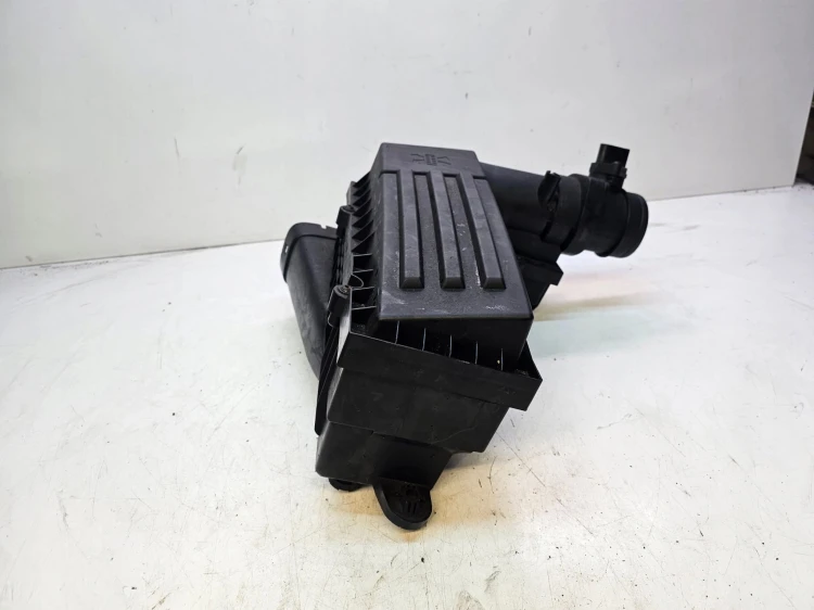 OBUDOWA FILTRA POWIETRZA AUDI VW SEAT 3C0129607AS