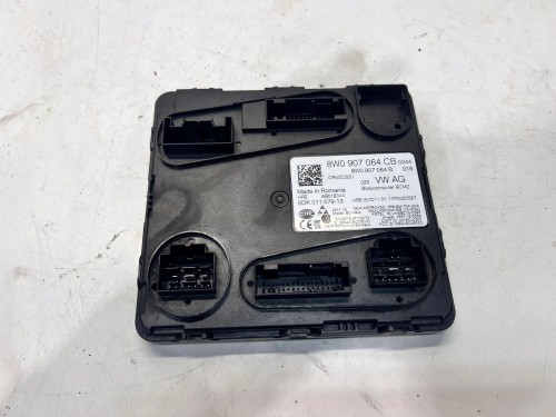 MODUŁ KOMFORTU STEROWNIK AUDI A4 B9 A5 8W0907064CB 8W0907064B