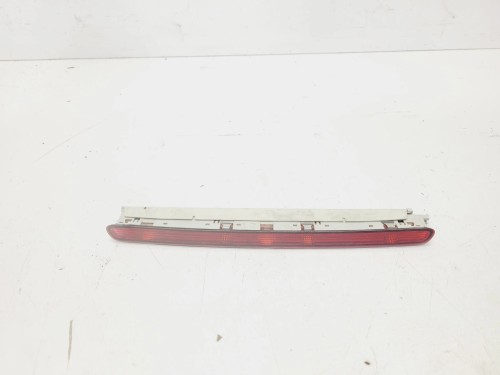 ŚWIATŁO STOP STOPU TRZECIE AUDI A4 B7 AVANT 8E9945097B