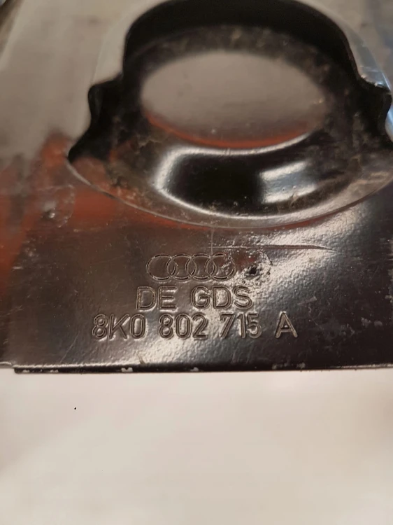 MOCOWANIE KOŁA ZAPASOWEGO AUDI A4 B8 A5 8K0802715A