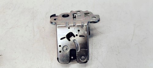 ZAMEK KLAPY TYŁ AUDI A3 A4 A6 A7 Q5 8R0827505