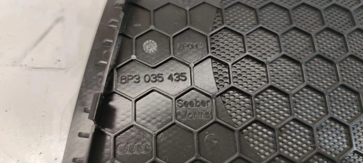 MASKOWNICA GŁOŚNIKA AUDI A3 8P LIFT 8P3035435 L T