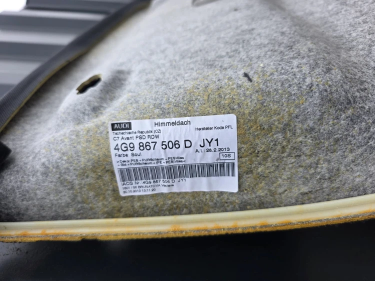 PODSUFITKA AUDI A6 C7 AVANT / KOMBI S LINE 4G9867506D JY1 PANORAMA KOMPLET