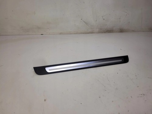 LISTWA PROGOWA PRAWY PRZÓD AUDI A4 B8 8K0853374