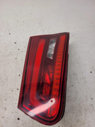 LAMPA LEWY TYŁ W KLAPĘ AUDI A3 8V 3D 8V3945093B