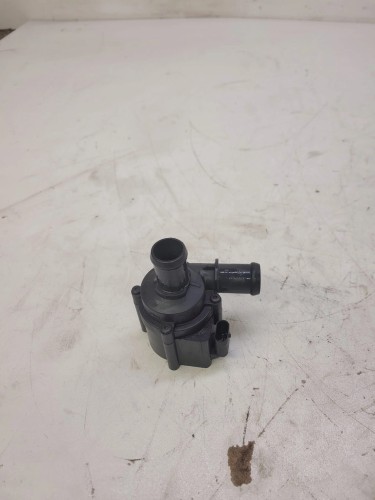 DODATKOWA POMPA WODY AUDI A4 A5 A6 A7 06H121601K