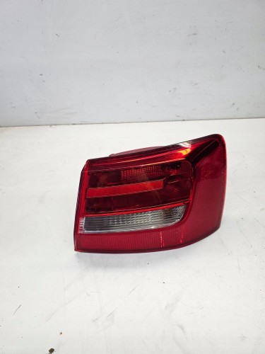 LAMPA PRAWY TYŁ W BŁOTNIK AUDI A6 C7 4G9945096 NA ŻARÓWKI
