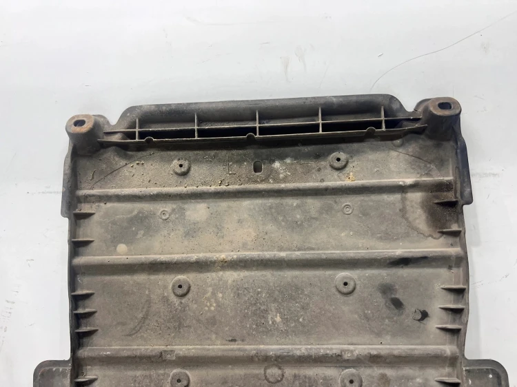 OSŁONA PŁYTA PODWOZIA AUDI A3 8V VOLKSWAGEN SEAT SKODA 5Q0825230H 1/26