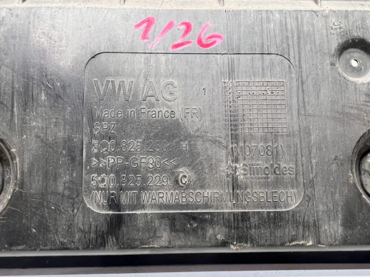 OSŁONA PŁYTA PODWOZIA AUDI A3 8V VOLKSWAGEN SEAT SKODA 5Q0825230H 1/26