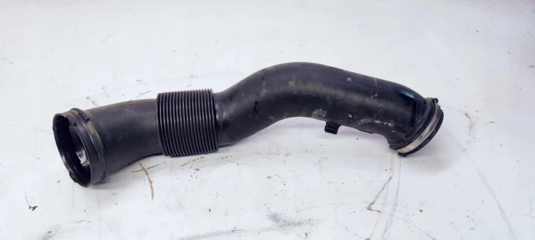 WLOT DOLOT POWIETRZA AUDI A8 D4 4.2 FSI 4H0129615D