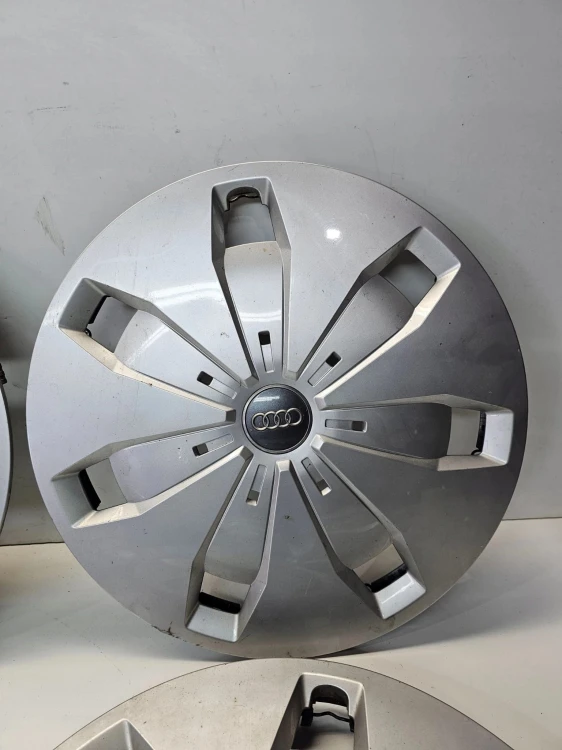 KOŁPAK KOŁPAKI ORYGINALNE AUDI A1 A3 A4 A5 Q3 Q5 KOMPLET 81A601147 R16