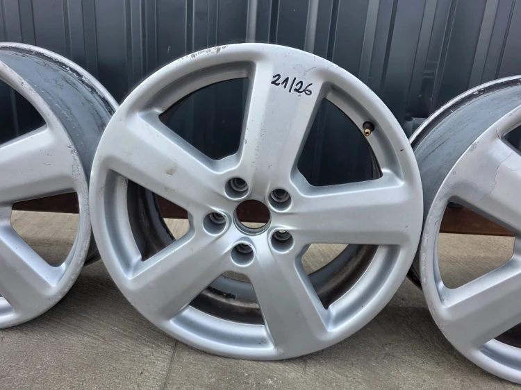 FELGI FELGA KOMPLET VW SKODA AUDI A3 A4 A6 7.5J R18 ET54 8P0601025S 21/26